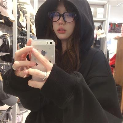 群莺乱飞